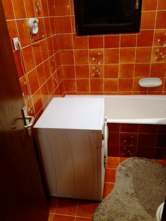 Sun house Appartement Brzac Buitenkant foto