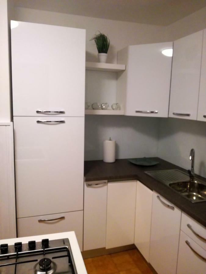 Sun house Appartement Brzac Buitenkant foto
