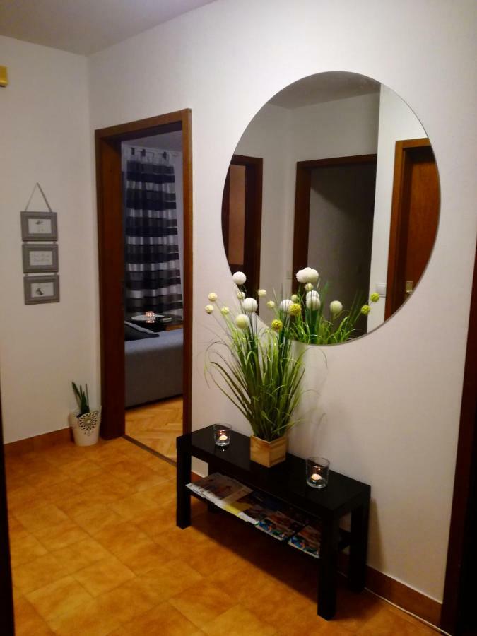Sun house Appartement Brzac Buitenkant foto